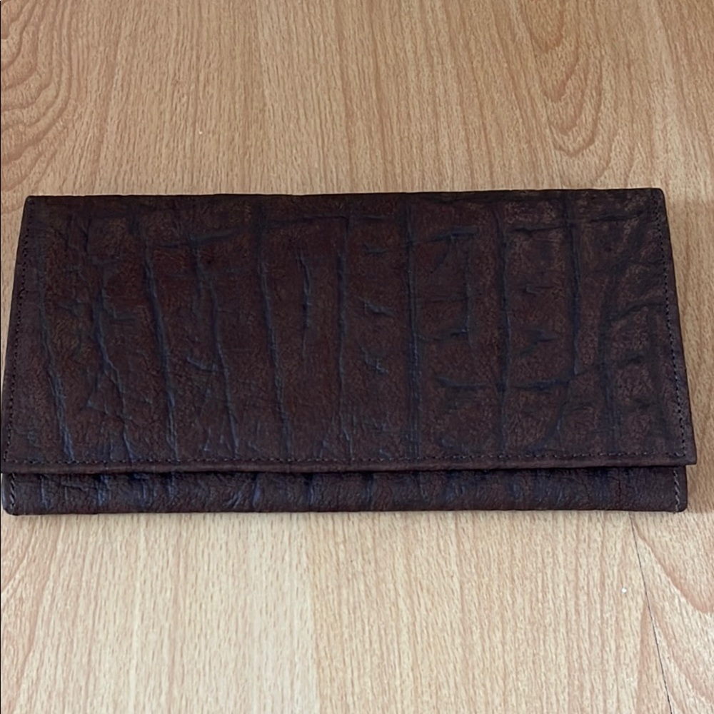 Genuine Buffalo leather Textured Wallet in coffee color brown. Woman or man.